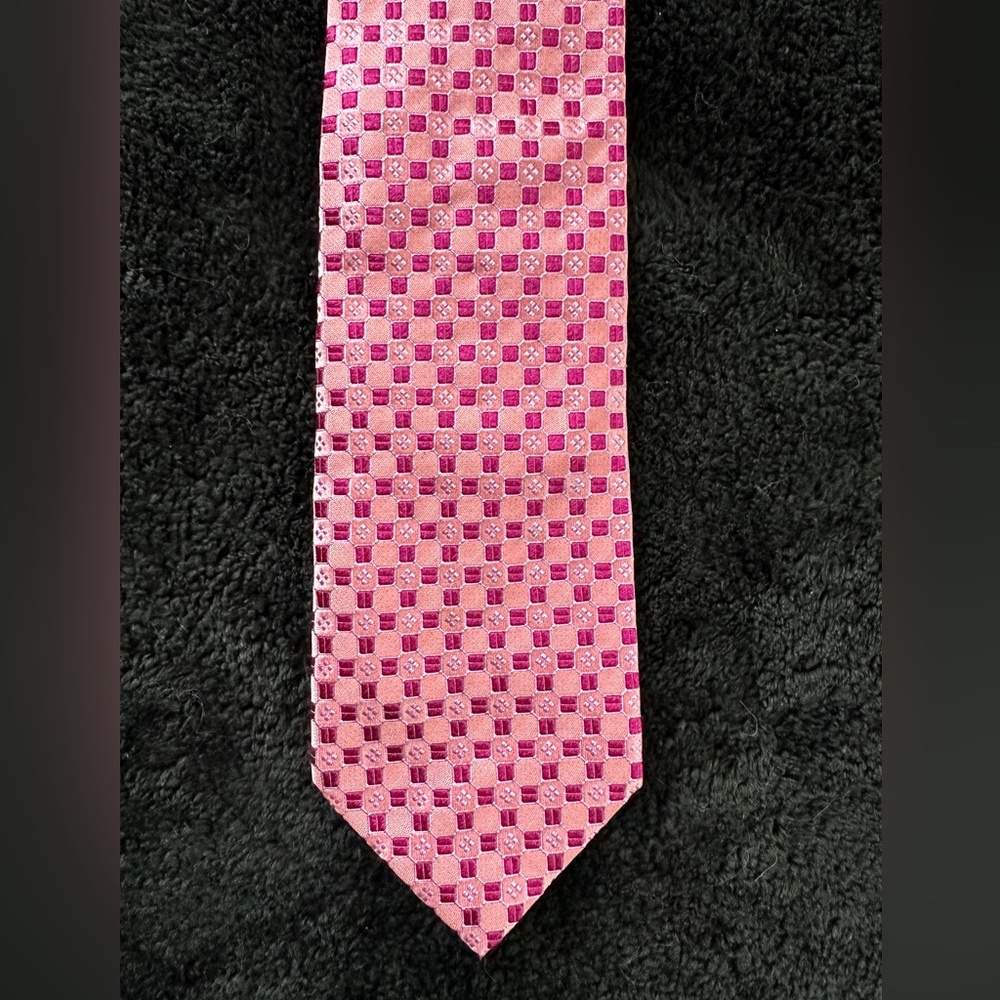 Hugo Boss Geometric Square Silk Pink Tie